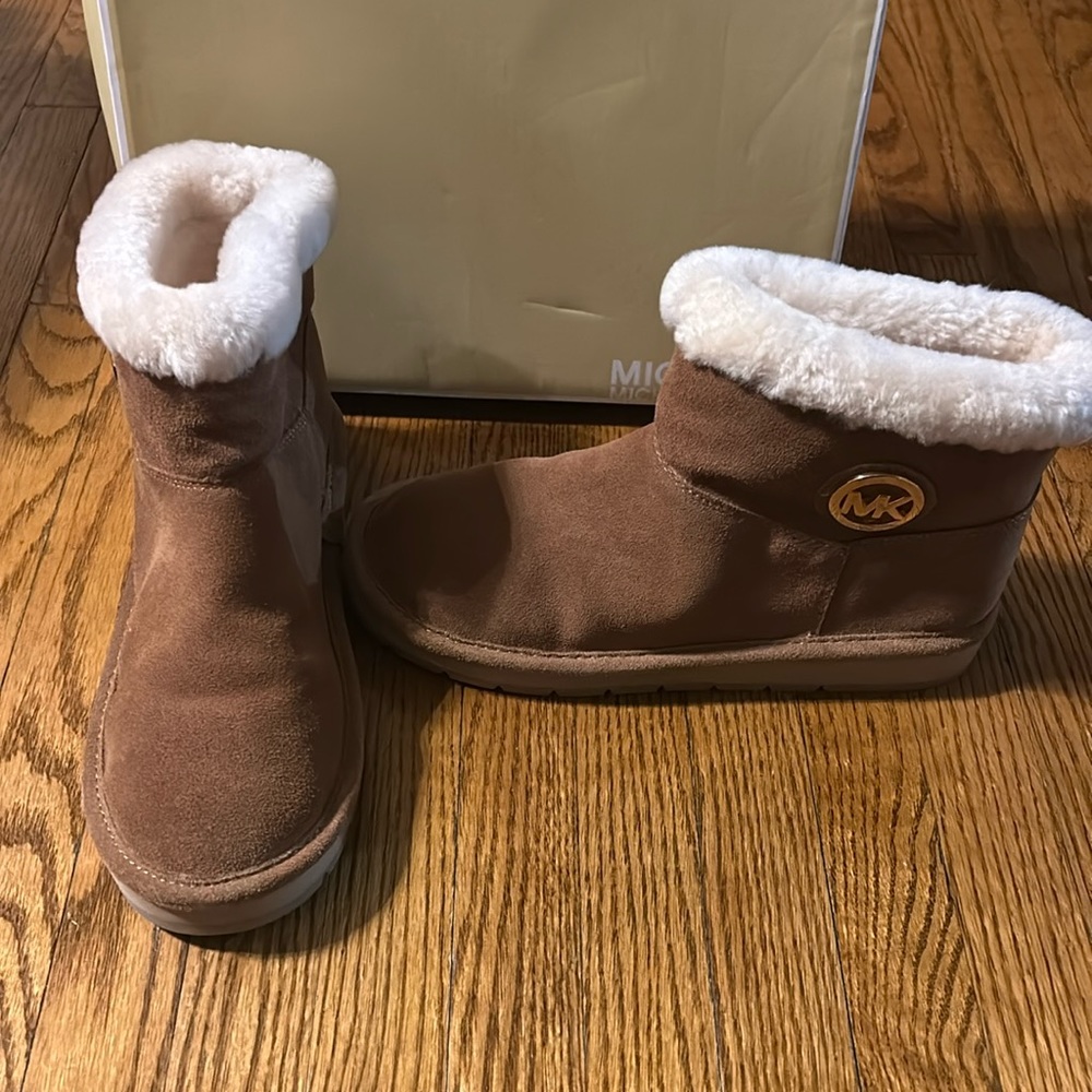Brand New Michael Kors Winter Ankle Boots